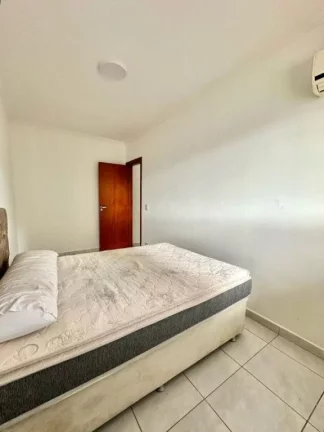 Imagem Apartamento à Venda em Guilhermina, Praia Grande - SP