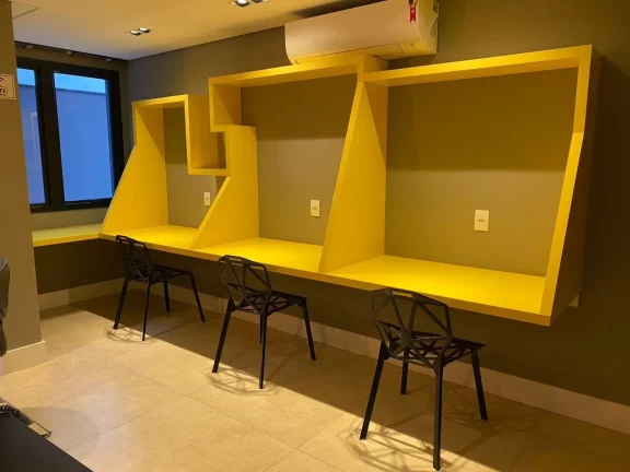 Imagem Lindo apartamento com 43 m², com acabamentos de primeira linha, fogão, armários, bancada da pia e...