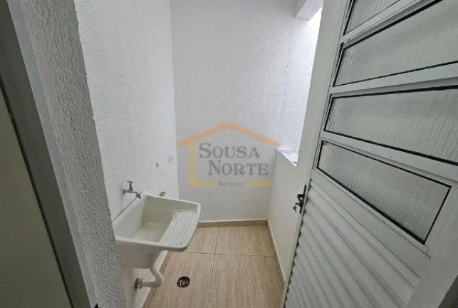 Imagem Casa em condomínio, 1 dormitório, sala integrada com a cozinha, banheiro social, área de serviço...
