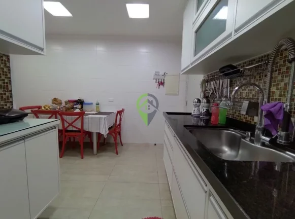 Imagem Apartamento frente ao mar com 3 dormitórios e 2 vagas de garagem na Pompéia