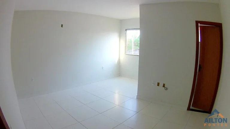 Imagem Casa Duplex com 2 Suítes à Venda em Praia de Santa Mônica - Guarapari/ES