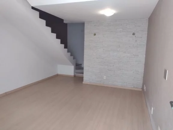 Imagem Casa Duplex para Venda em Rio de Janeiro, Anil, 3 dormitórios, 1 suíte, 4 banheiros, 1 vaga