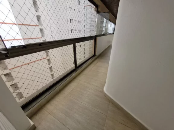 Imagem APARTAMENTO COM 3 DORMITÓRIOS, SENDO 1 SUÍTE, VARANDA GOURMET, PREDIO COM PISCINA, 1 QUADRA DA PRAIA DAS ASTÚRIAS