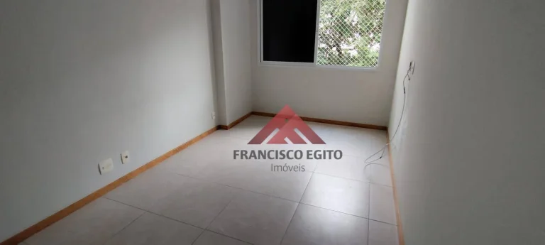 Imagem Apartamento em condominio em Santa Rosa,semi novo em excelente localização,Varandão,sala o3 quartos sendo um com suite,cozinha montada com armarios,su