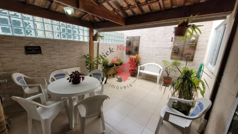 Imagem Lindo sobrado à venda, reformado recentemente e pronto para morar no bairro Demarchi, São Bernardo do Campo com 3 dormitórios, sendo 1 suíte, 2 vagas, 100 m².