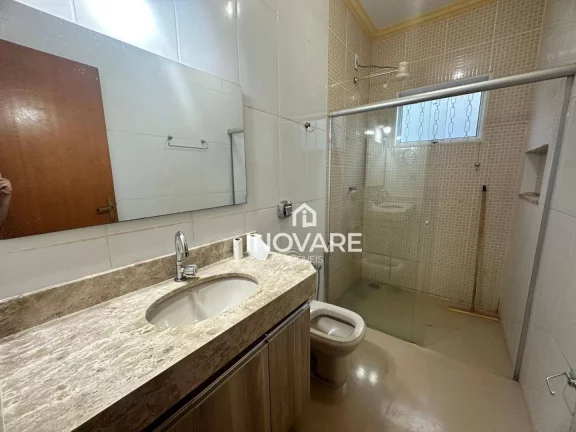 Imagem Casa com 3 dormitórios à venda, 200 m² por R$ 350.000,00 - Jardim das Palmeiras - Araporã/MG