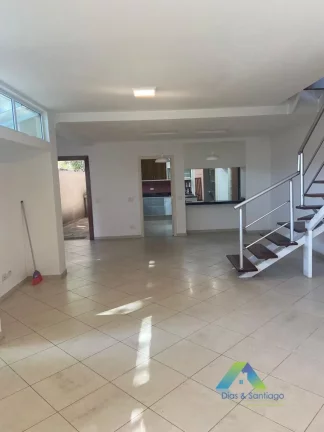 Imagem Sobrado com 4 Quartos e 7 banheiros para locação ao lado do Metrô Eucapiltos e Shopping Ibirapuera - Moema/SP!