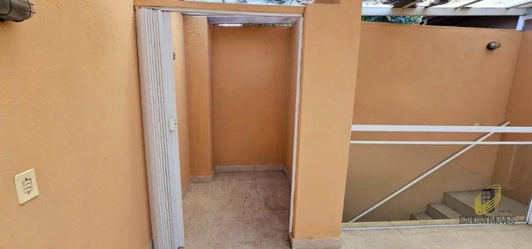 Imagem Casa de Luxo no Campo Belo: 6 Quartos, 5 Suítes, 10 Banheiros, 5 Vagas de Garagem e 504m² em São Paulo-SP
