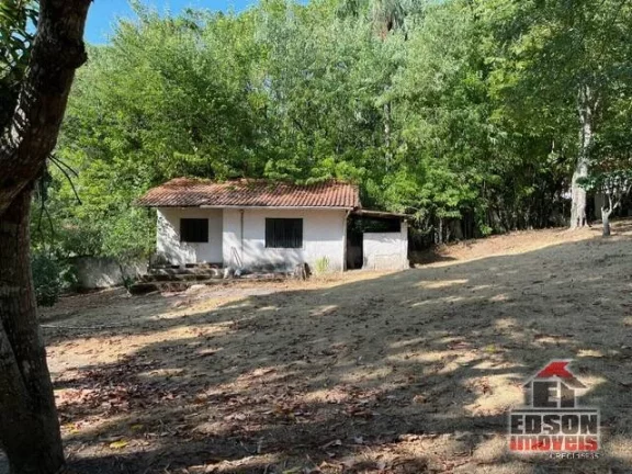 Imagem Casa Tipo Sítio em Itaocaia Valley, com Piscina e 2 anexos.