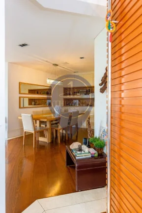 Imagem Luxuoso apartamento de 3 quartos e 3 suítes na Vila Mariana, SP - 205m², 2 salas, 4 banheiros, 3 vagas de garagem!