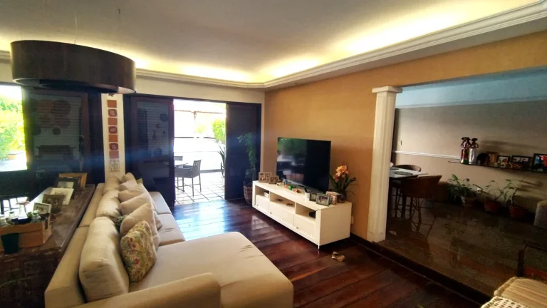 Imagem Charmosa Casa no Itaigara em Salvador Novo