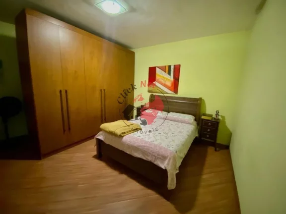 Imagem 2 casas assobradada , estudo troca por Atibaia,4 quartos, 2 banheiros, quintal ,bairro Jardim do Estádio, Santo André