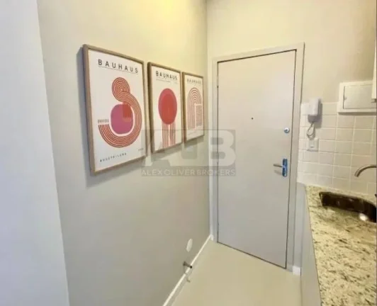 Imagem Apartamento conjugado em Copacabana, 22m2, Reformado e mobiliado (Airbnb).