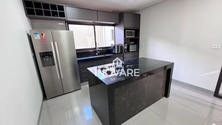 Imagem Casa com piscina, 4 dormitórios à venda, 400 m² por R$ 2.650.000 - Residencial Jardim Primavera - Itumbiara/GO