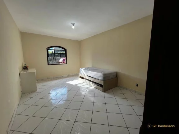 Imagem Chácara com Fácil Acesso à venda em Atibaia/SP - 1000m² por R$699.000!