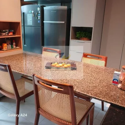 Imagem Vendo Apartamento com 197 m², 3 suítes + DCE, sala p/ 3 ambientes e 2 vagas