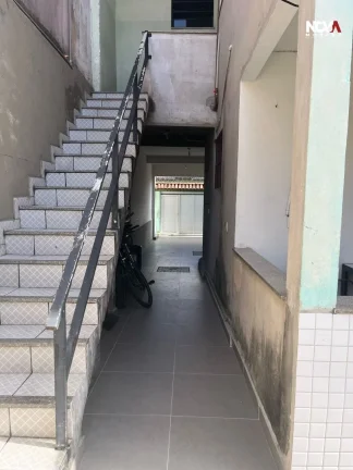Imagem Explore essa encantadora casa à venda no bairro IBES, em Vila Velha. Com área total de 298 m², el...