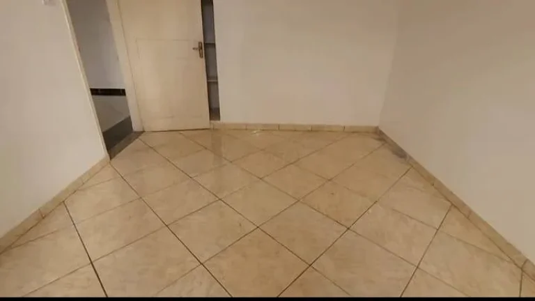Imagem Casa para Alugar com 170m², 2 dormitórios, 1 sala e 2 vagas!!!