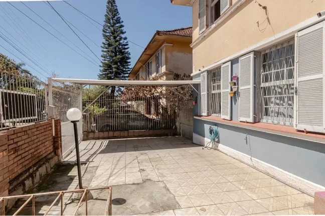Imagem Apartamento à venda no bairro Passo da Areia - Porto Alegre/RS