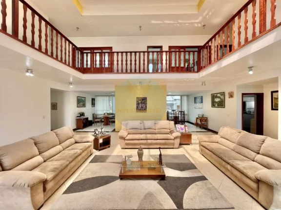 Imagem Casa em Condomínio a Venda no bairro Granja Viana - Carapicuíba, SP