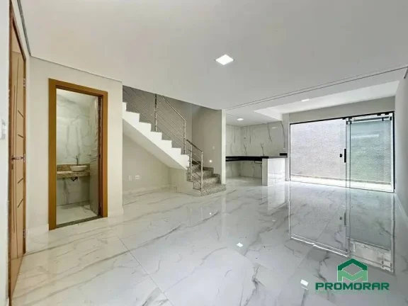 Imagem Casa com 3 quartos, suíte, 2 vagas, Bairro Santa Mônica, Belo Horizonte