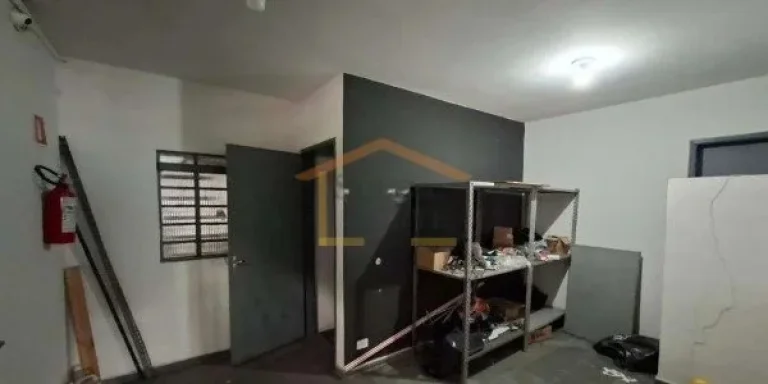 Imagem GalpÃ£o comercial com 600mÂ² de Ã¡rea construÃ­da, pÃ©-direito de 6,5 metros.

Excelente localizaÃ§Ã...