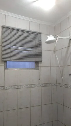 Imagem Casa Terrea com quintal 99 metros 2 Dormitorios e 2 Vagas de Garagens
