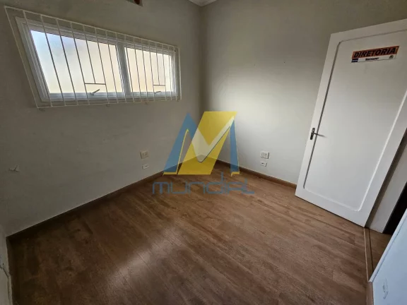 Imagem Prédio Comercial de 150m² com 3 Pavimentos, Elevador e Fachada Envidraçada - Projeto Aprovado para Salas Comerciais.