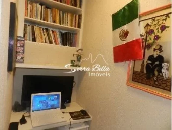 Imagem Casa com 4 dormitórios à venda, 178 m² por R$ 790.000,00 - Vargem Grande - Teresópolis/RJ