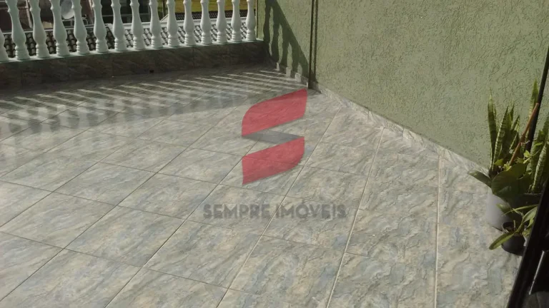Imagem SOBRADO TRIPLEX com 4 dormitórios à venda com 300m² por R$ 600.000,00 no bairro Cidade Industrial - CURITIBA / PR