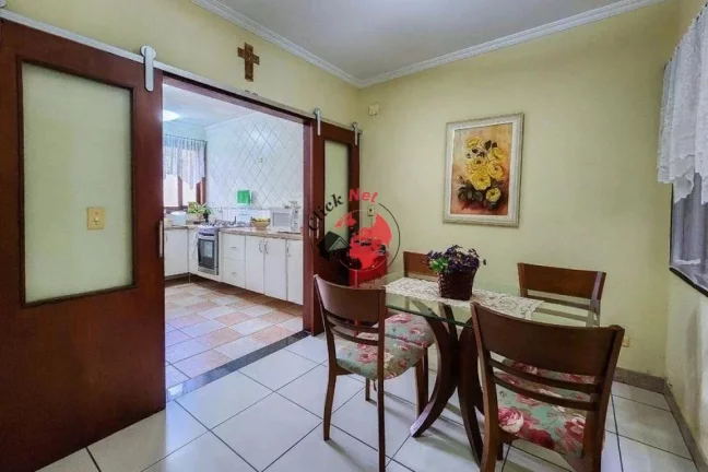 Imagem Belo Sobrado à Venda no Bairro Nova Petrópolis em São Bernado do Campo