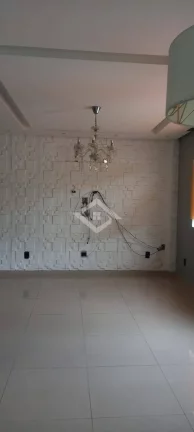Imagem Casa 3 quartos sendo 1 suíte em condomínio, doc OK. Campo Grande
