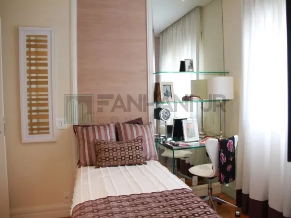 Imagem Vendo maravilhoso apartamento no Ed. England Vila Nova -  Rua Marcos Lopes, 233 - Vila Nova Conceição, São Paulo. Apartamento novo, impecável, compl