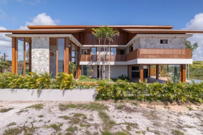 Imagem Casa em Condomínio à venda em Praia do Forte, Mata de São João - Churrasqueira, Piscina e Mobiliado