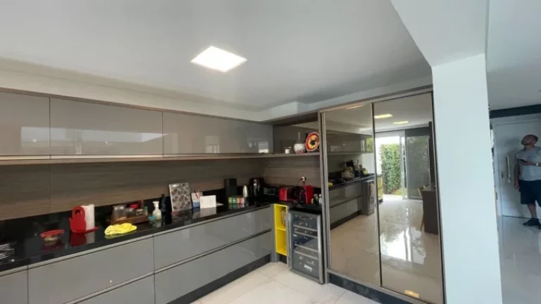 Imagem Apartamento Duplex com 4 dormitórios à venda, 240 m² - Canasvieiras - Florianópolis/SC