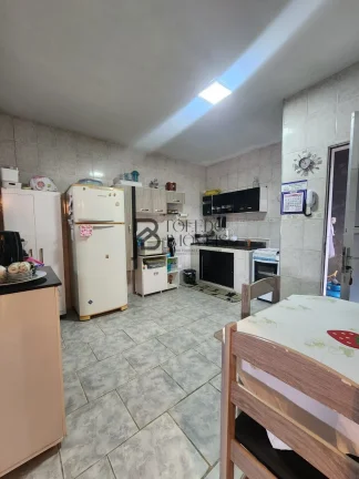 Imagem Casa com 3 dormitórios sendo 1 suíte no bairro Quietude - Praia Grande