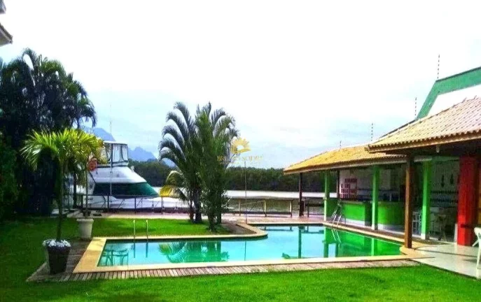 Imagem Casa de Luxo Exclusiva com Marina Privativa no Canal de Guarapari
Descubra esta residência de alto ...