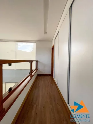 Imagem Linda casa Residencial Flores - Alphaville