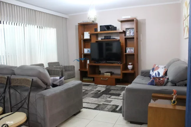 Imagem Sobrado à Venda com 3 dormitórios 3 vagas com Casa nos Fundos, Homero Thon , Santo André