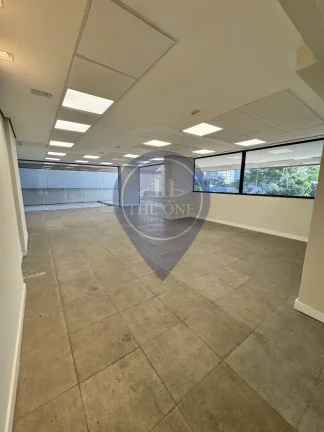 Imagem Conjunto comercial de alto padrão para locação no Jardim Paulistano, São Paulo-SP: 1 sala, 1 banheiro, 6 vagas, 1.381m².