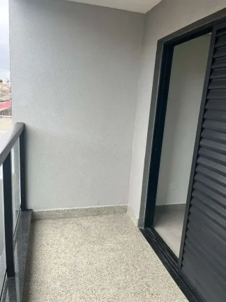 Imagem Conforto, Segurança e 4 Vagas de Garagem — Imperdível!