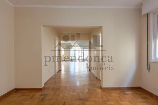 Imagem Apartamento na Rua Maranhão com 4 dormitórios (1 suíte) e 2 vagas, 220m2