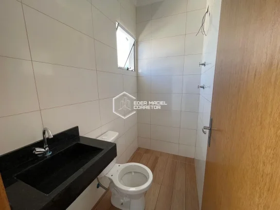Imagem Apresentamos este lindo sobrado, perfeito para quem busca viver com qualidade de vida ou investir em...