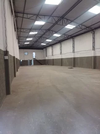 Imagem Galpão à venda, 544 m² por R$ 2.500.000,00 - Parque Novo Horizonte - Itaquaquecetuba/SP