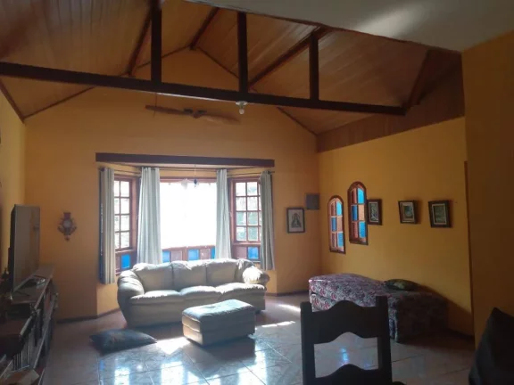 Imagem Vendo esta maravilhosa casa em Lumiar. Nova Friburgo rj.
