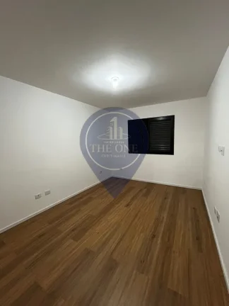 Imagem Casa à venda na Vila Romero, São Paulo-SP: 3 quartos, 1 suíte, 3 vagas - Visite já!