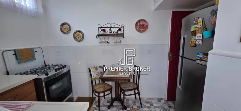 Imagem Casa com 3 dormitórios à venda, 120 m² por R$ 940.000,00 - Alto - Teresópolis/RJ