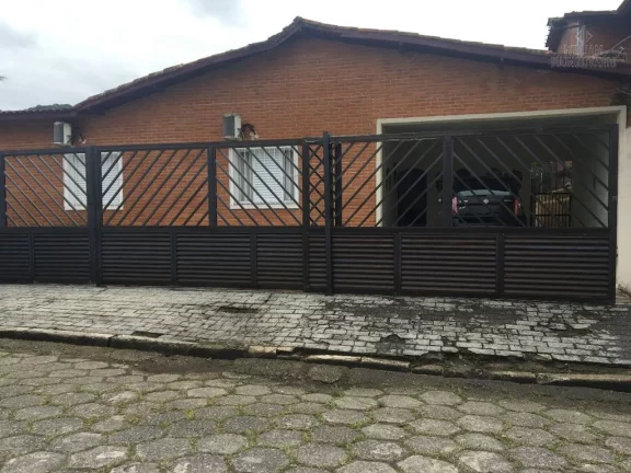 Imagem Imóvel à Venda no Guarujá/SP | 2 Casas no Mesmo Terreno | 900m da Praia