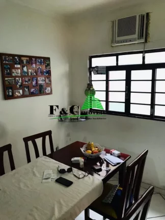 Imagem Casa para Venda em Limeira, Parque Hippolyto, 3 dormitórios, 2 banheiros, 3 vagas