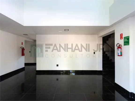 Imagem Imperdível Prédio monousuário Comercial à Venda em SP: 10 Salas, 6 Banheiros, 35 Vagas no Alto de Pinheiros - 1.344m²!